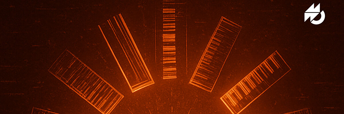 Abstract beeld van een zwart vlak waarop zwart/witte vlakken in een halve cirkel liggen tegen een oranje gloed, als ware het de bovenste helft van een grote klok.

Abstract image of a black background with black & white rectangles on it in semicircle, all bathing in an orange glow, as if looking at the top half of an enormous clock.